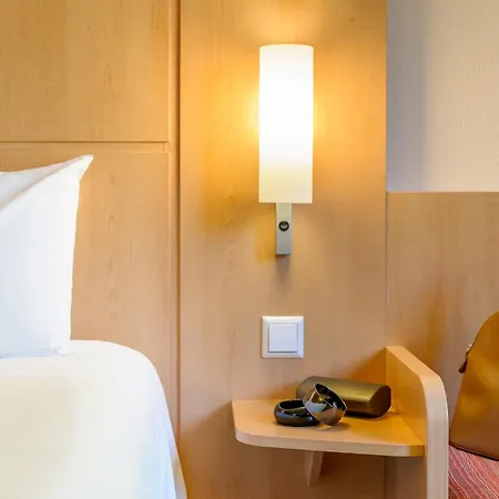 イビス コンスタンツ