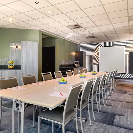Ibis Hotel 3*