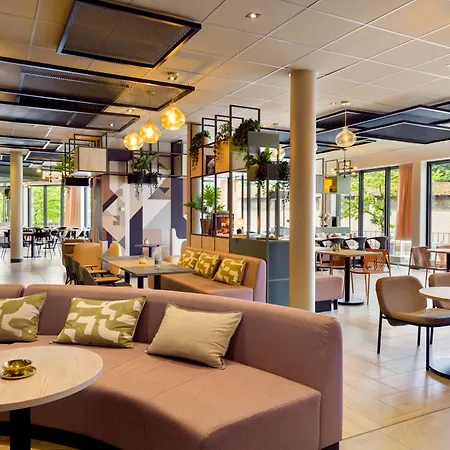 Ibis 3*
