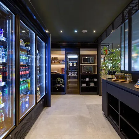 Ibis Hotel 3*