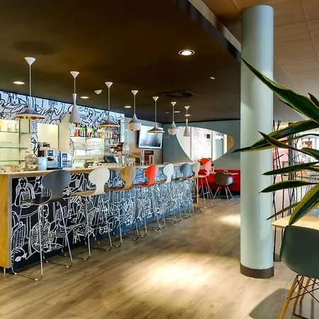 Ibis 3*