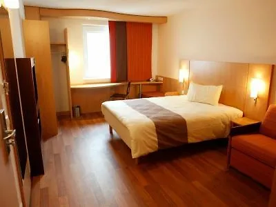 Ibis Hotel 3*